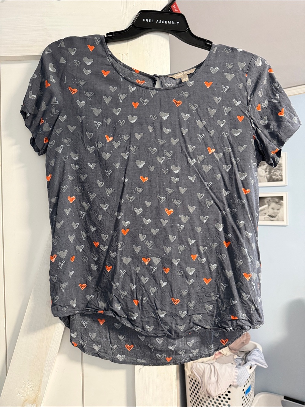 Banana Republic heart shirt